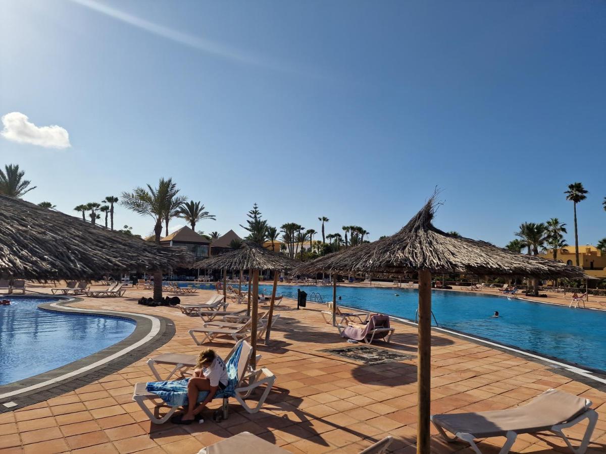 Casa Mari Y Jose Con Grandes Piscinas Y Wifi Gratis Lejlighed Corralejo Eksteriør billede
